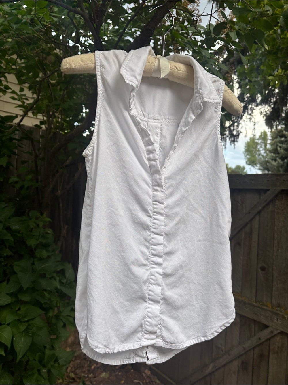 Anthropologie White Sleeveless Buttondown Collared Top by cloth and stone